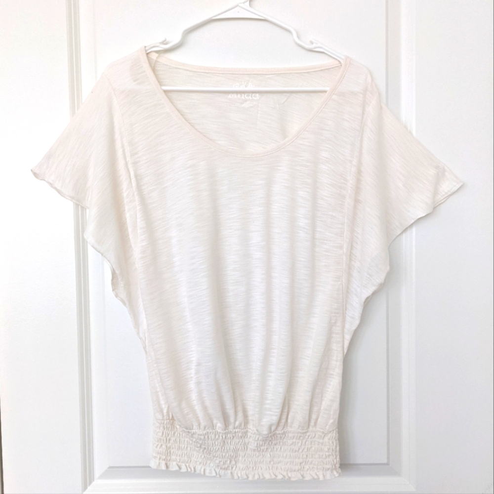 2/$10🔥Mudd Medium Off White Ivory Cream Flutter Sleeve Shirt Tee - Junio